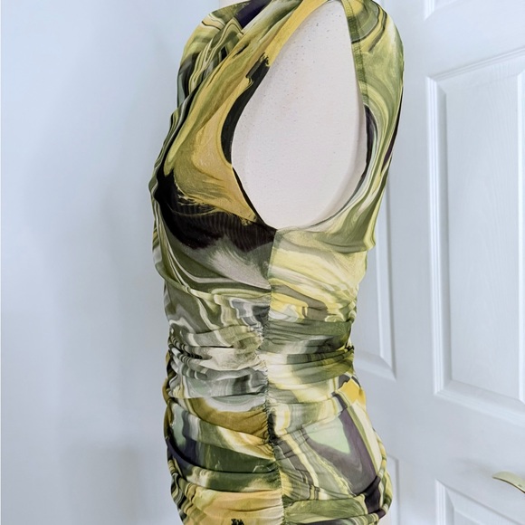 Zara Asymmetrical Sleeve Top - Picture 4 of 5